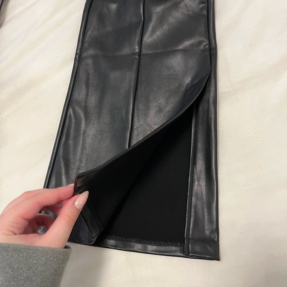 Abercrombie Curve Love Vegan Leather Split-Hem Flare Pants - Picture 3 of 5